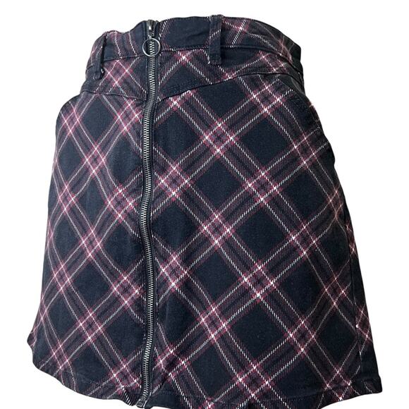 SO Black & Pink Plaid Zip-Front Mini Skirt – Size 17 (33W) - Picture 2 of 8